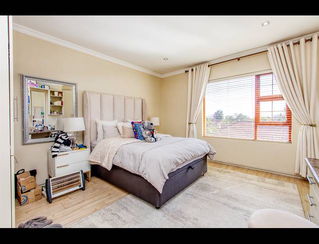 6 BEDROOM HOUSE TO LET IN FOREST TOWN